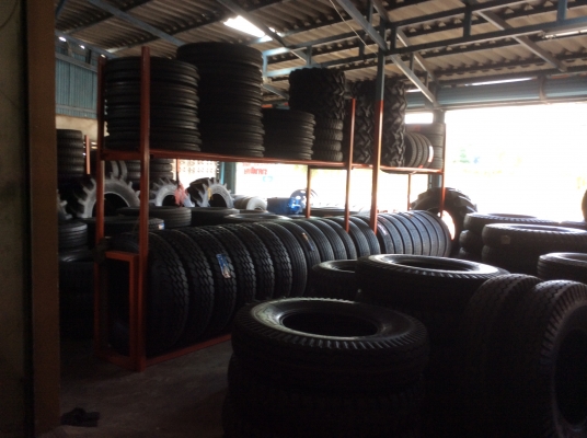 ขายโครงยาง1000และ11Rจำนวนมากยางเปอร์เซ็น11Rราคาถูกตั้งแต่1000บาทขึ้นไปเหมาะขายลาวยางใหม่ราคาโรงงานยางลบตรารถหกล้อเล็ก750/700/600