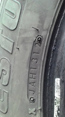 215/65R15 BRIDGESTONE LEO 627 ชุด 4 เส้น tel.081-427-3941 ไลน์ไอดี autobot107 215/65R15 BRIDGESTONE LEO 627 ชุด 4 เส้น tel.081-427-3941 ไลน์ไอดี autobot107