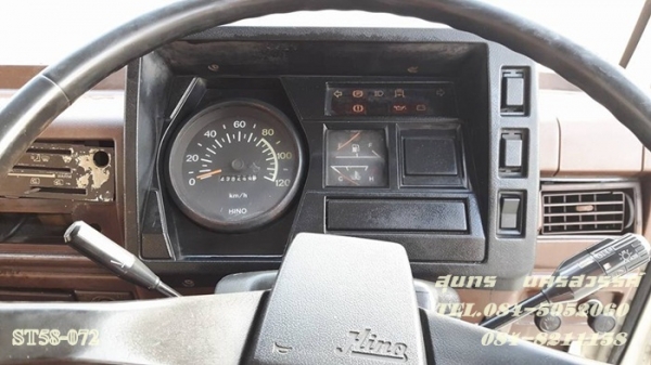 ขายด่วน รถบรรทุก 6 ล้อ HINO 117 แรง ตู้แห้ง 3 บาน ยาว 5.5M สภาพเดิมๆ สวย พร้อมใช้งาน ราคาสุดคุ้ม