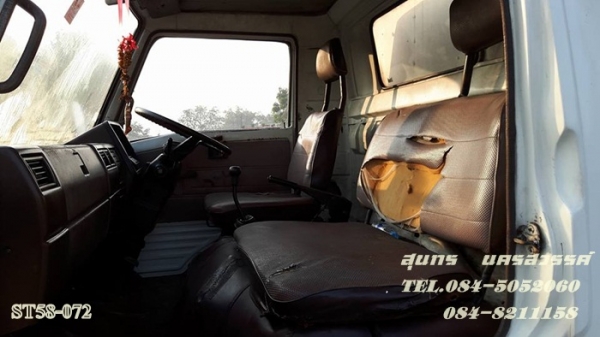 ขายด่วน รถบรรทุก 6 ล้อ HINO 117 แรง ตู้แห้ง 3 บาน ยาว 5.5M สภาพเดิมๆ สวย พร้อมใช้งาน ราคาสุดคุ้ม