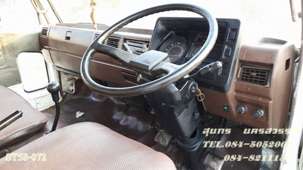 ขายด่วน รถบรรทุก 6 ล้อ HINO 117 แรง ตู้แห้ง 3 บาน ยาว 5.5M สภาพเดิมๆ สวย พร้อมใช้งาน ราคาสุดคุ้ม