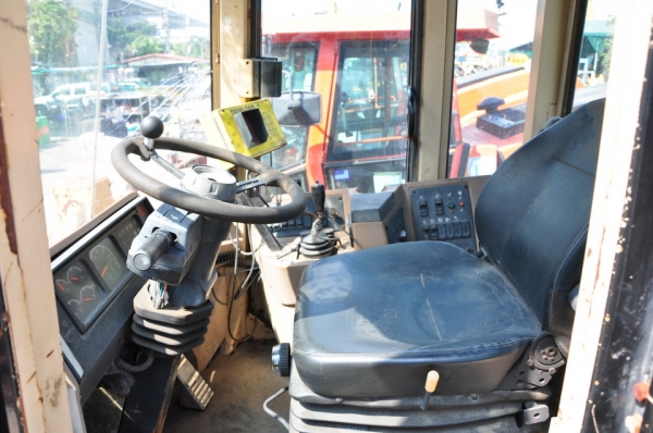 CATERPILLAR 938F Y1995 CATERPILLAR 938F Y1995