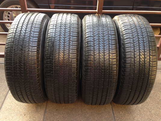 ยาง Bridgestone 265 65 17 ปี12 ดอกเต็ม พร้อมใช้งาน ราคาไม่แพง