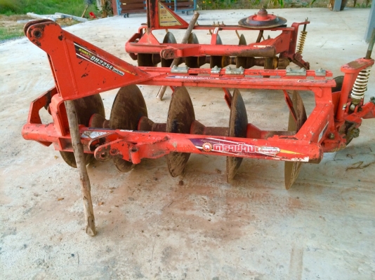 ขายด่วนผานไถตราช้างDH225Eสภาพพร้มใช้งานไม่มีรอยซ่อมเดิมสุดๆ