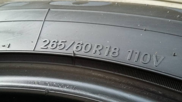 ขายยาง 265/60/18 ปี 13 ขายยาง 265/60/18 ปี 13