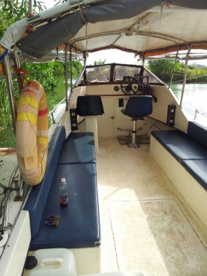 ขาย..เรือเร็ว+ที่ลาก.. สวยพร้อมใช้..ขนาด กว้าง 2.20ม.ยาว8.40ม. ใช้400ชม.