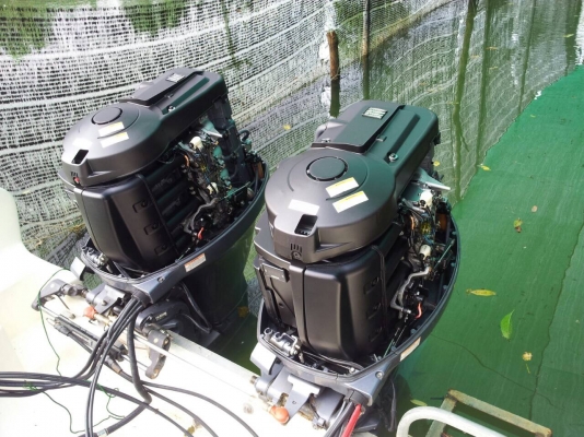 ขาย..เรือเร็ว+ที่ลาก.. สวยพร้อมใช้..ขนาด กว้าง 2.20ม.ยาว8.40ม. ใช้400ชม.