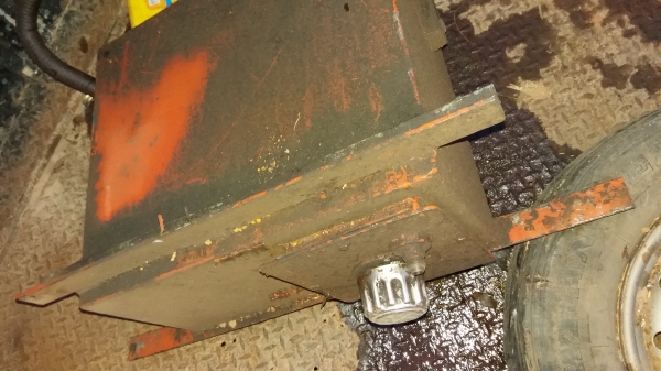 คีบอ้อยถอดจากรถl4708สภาพสวยพร้อมใช้งาน