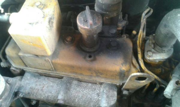 รถขุดเล็กเก๋งตู้..PC30-5 S/N 6179...รถจอดไว้ ใช้งานได้ปกติ..