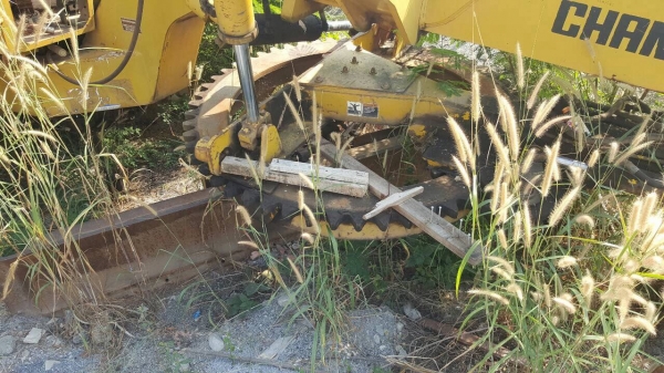 ขายตามสภาพ รถเกรด CHAMPION 710A เกียร์พัง เอกสารเล่มทะเบียนครบ ขายตามสภาพ รถเกรด CHAMPION 710A เกียร์พัง เอกสารเล่มทะเบียนครบ