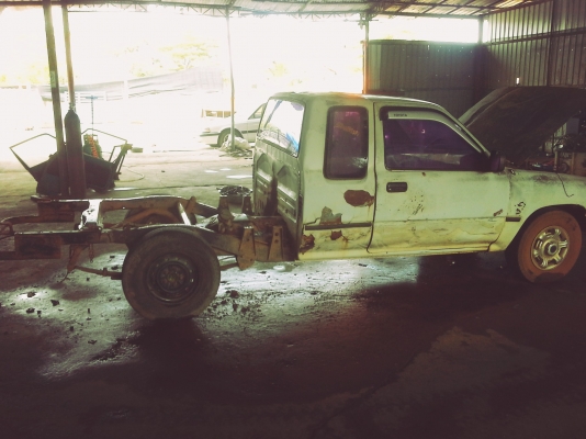 ขาย รถกระบะTOYOTAไมตี้เครื่อง3Lไม่มีทะเบียน ขาย รถกระบะTOYOTAไมตี้เครื่อง3Lไม่มีทะเบียน