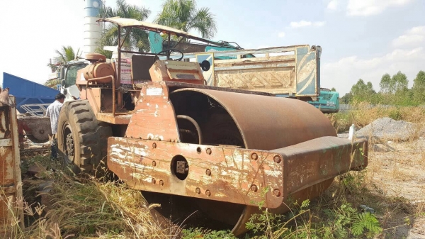 ขาย รถบดสั่นสะเทือน SAKAI SV90 เพลาเดียว เอกสารเล่มทะเบียนครบ ขาย รถบดสั่นสะเทือน SAKAI SV90 เพลาเดียว เอกสารเล่มทะเบียนครบ