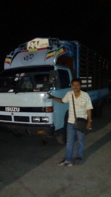 รถบรรทุก ISUZU กระบะพื้นเหล็กคอก ความยาว5เมตร