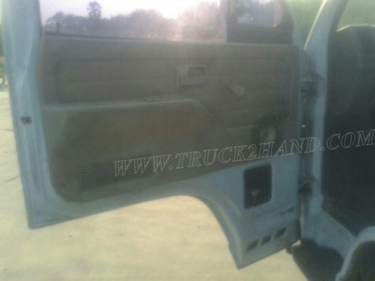 รถบรรทุก ISUZU กระบะพื้นเหล็กคอก ความยาว5เมตร