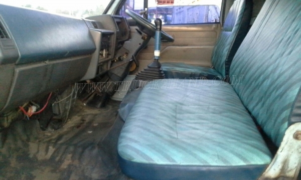 รถบรรทุก ISUZU กระบะพื้นเหล็กคอก ความยาว5เมตร