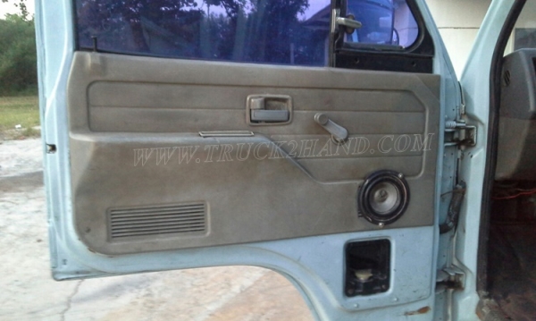 รถบรรทุก ISUZU กระบะพื้นเหล็กคอก ความยาว5เมตร