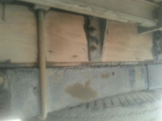 รถบรรทุก ISUZU กระบะพื้นเหล็กคอก ความยาว5เมตร