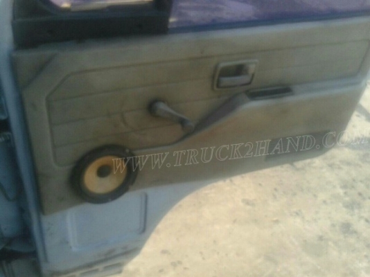 รถบรรทุก ISUZU กระบะพื้นเหล็กคอก ความยาว5เมตร