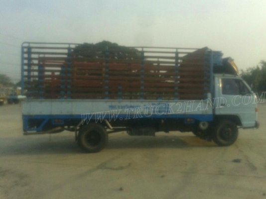 รถบรรทุก ISUZU กระบะพื้นเหล็กคอก ความยาว5เมตร