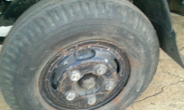 รถบรรทุก ISUZU กระบะพื้นเหล็กคอก ความยาว5เมตร