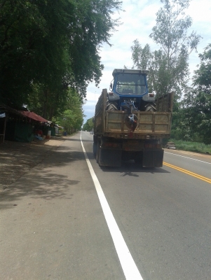 ขายแล้ว รถไถฟอร์ด 7410 II เครื่องลายNH เทอร์โบ 102แรงม้า ท่อไอดีโต ปั้มเหลี่ยม คานคาราโร่ เกียร์ข้าง รถสวยๆครับ