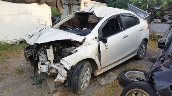 ซากพร้อมเล่ม มาสด้า 2