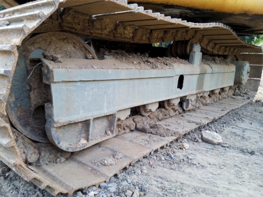 ขายรถแบคโฮ KOMATSU PC120-6 เอกสารเล่มทะเบียน ระบบไฟเต็ม ราคา 950000