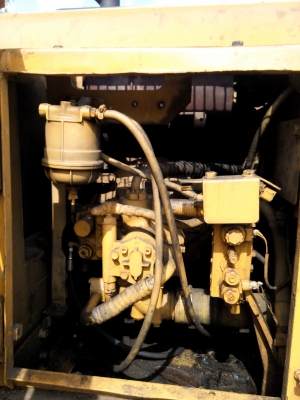 ขายรถแบคโฮ KOMATSU PC120-6 เอกสารเล่มทะเบียน ระบบไฟเต็ม ราคา 950000