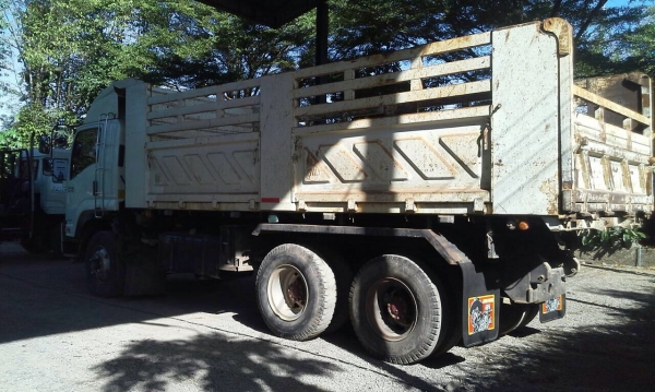 ขายรถบรรทุกสิบล้อดัมพ์ Isuzu เครื่อง 300 แรง ปี 54 กระบะดัมพ์สามมิตร ยางใหม่ พร้อมใช้งาน ขายรถบรรทุกสิบล้อดัมพ์ Isuzu เครื่อง 300 แรง ปี 54 กระบะดัมพ์สามมิตร ยางใหม่ พร้อมใช้งาน