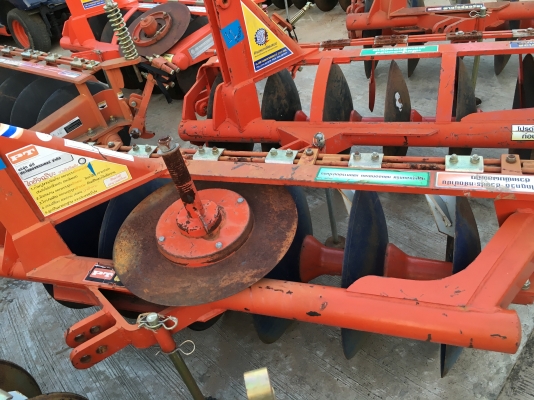 ผานพรวนราคาเพียง. 29000บาทเท่านั่นครับเป็นของใหม่ครับไม่เคยใช้งาน