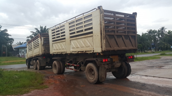 HINO FM 344  หัวราคา 2,200,000 บาท หางราคา 350,000 บาทคะ