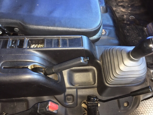 HINO FM 344  หัวราคา 2,200,000 บาท หางราคา 350,000 บาทคะ