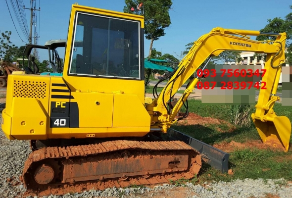 ขายรถแคโฮ Komatsu pc 40-6 เก่านอก  เอกสารใบแจ้งจำหน่าย  ราคา 400,000 บาท
