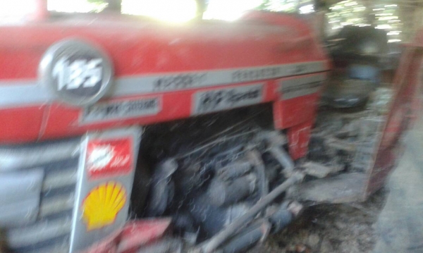 ขาย รถไถ แม็ค ซี่ 185 พวงมาลัยพาวเวอร์ ราคา เบาๆ ขาย รถไถ แม็ค ซี่ 185 พวงมาลัยพาวเวอร์ ราคา เบาๆ