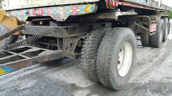 หางดั้มสามคานแท้ ปี 54 พร้อมใช้ครับ หางดั้มสามคานแท้ ปี 54 พร้อมใช้ครับ