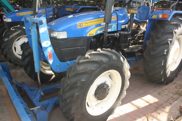 ขาย นิวส์ ฮอลแลนด์ TT75  2 เพลา พร้อมใบดัน