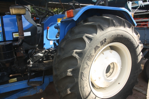 ขาย นิวส์ ฮอลแลนด์ TT75  2 เพลา พร้อมใบดัน