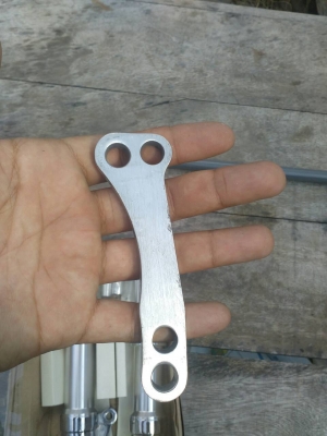 โช๊คหน้า ฟีโน่