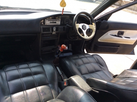 ขายรถ โตโยต้า โคโรล่า AE92 ปี92 เครื่องสามห่วงหัวฉีด 1.6 เกียร์ธรรมดา ติดแก๊สLPG ใช้ได้2ระบบ เพาเวอร์ กระจกไฟฟ้า ภายในสวยเบาะหนังแอร์เย็น ตัวถังสีเงาสวยทั้งคันชุดแต่งรอบคัน รถขับดี พร้อมใช้งาน ภาษี59 ขับกลับได้เลยครับ ขายด่วน