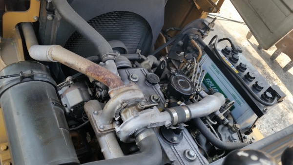 ขายด่วนรถยกดีเซลKOMATSU FD25-10 ยก2.5ตันเสาสูง3เมตรยางตันใหม่รถนอกนำเข้ายังไม่เคยใช้งานในเมืองไทยเลย=รุ่นใหม่ขายถูกๆๆ