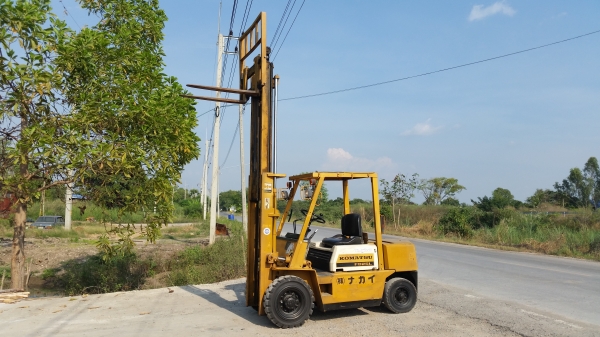 ขายด่วนรถยกดีเซลKOMATSU FD25-10 ยก2.5ตันเสาสูง3เมตรยางตันใหม่รถนอกนำเข้ายังไม่เคยใช้งานในเมืองไทยเลย=รุ่นใหม่ขายถูกๆๆ