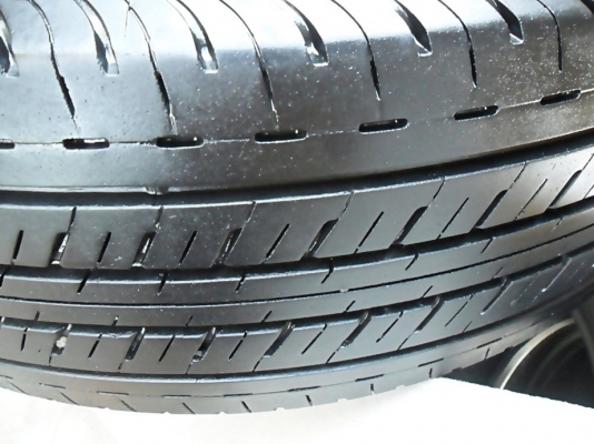 ยางกระบะขอบ15 บริดสโตน205-70-R15ลงพื้นปี15 ยางกระบะขอบ15 บริดสโตน205-70-R15ลงพื้นปี15