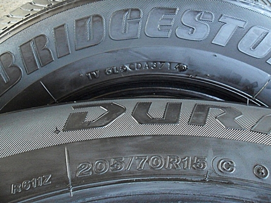 ยางกระบะขอบ15 บริดสโตน205-70-R15ลงพื้นปี15 ยางกระบะขอบ15 บริดสโตน205-70-R15ลงพื้นปี15