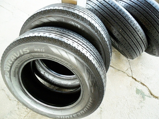 ยางกระบะขอบ15 บริดสโตน205-70-R15ลงพื้นปี15 ยางกระบะขอบ15 บริดสโตน205-70-R15ลงพื้นปี15