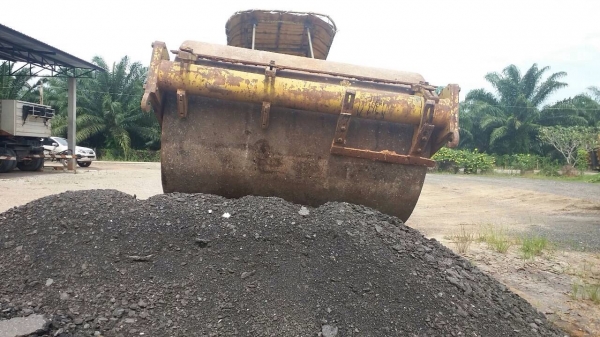 รถบดยี่ห้อ SAKAI ขนาด 12 ตัน สั่นสะเทือนได้สามารถปรับระดับสั่นได้ครับ รถบดยี่ห้อ SAKAI ขนาด 12 ตัน สั่นสะเทือนได้สามารถปรับระดับสั่นได้ครับ