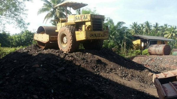 รถบดยี่ห้อ SAKAI ขนาด 12 ตัน สั่นสะเทือนได้สามารถปรับระดับสั่นได้ครับ รถบดยี่ห้อ SAKAI ขนาด 12 ตัน สั่นสะเทือนได้สามารถปรับระดับสั่นได้ครับ