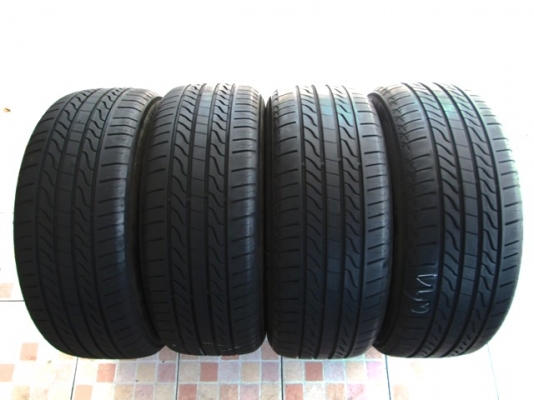 ขายยาง MICHELIN LC 215-55-17 ปี3313 สวยๆ (1ชุด) 4,200.-