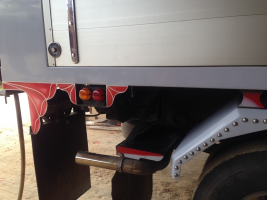 รถฮีโน่ 6 ล้อดั้ม FC4J  145 แรงม้า. ปี 41.   สนใจติดต่อ  081 - 6079515