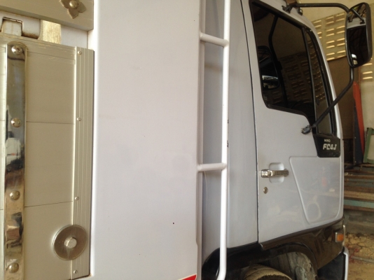 รถฮีโน่ 6 ล้อดั้ม FC4J  145 แรงม้า. ปี 41.   สนใจติดต่อ  081 - 6079515