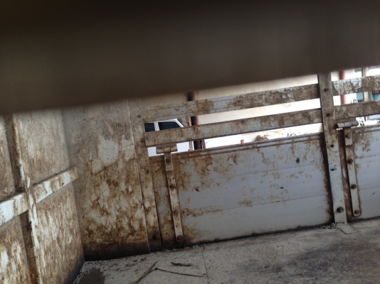 รถฮีโน่ 6 ล้อดั้ม FC4J  145 แรงม้า. ปี 41.   สนใจติดต่อ  081 - 6079515